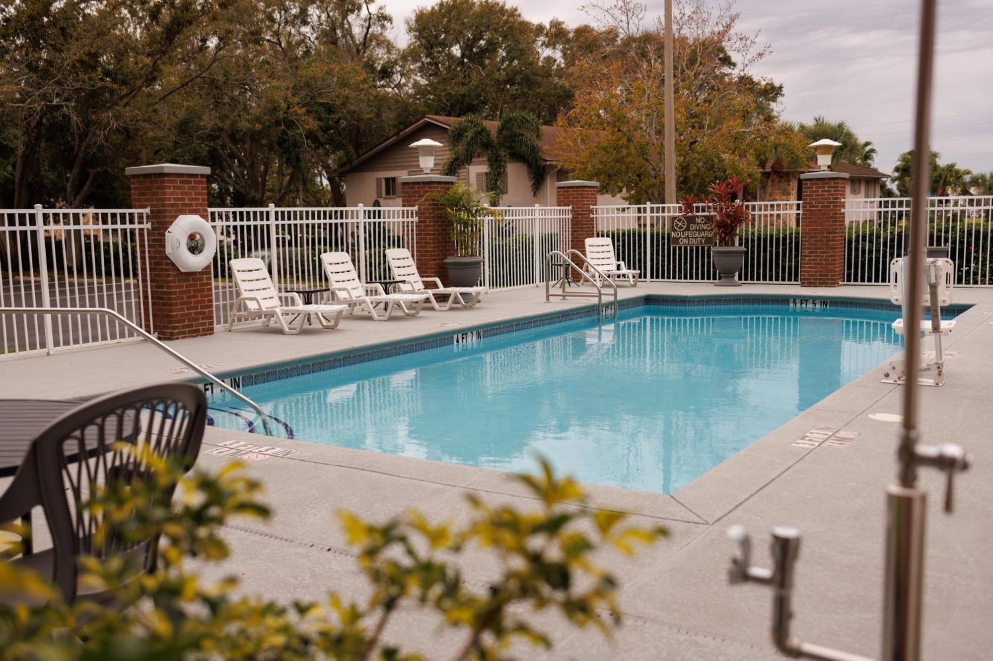 Holiday Inn Winter Haven, an IHG Hotel Buitenkant foto