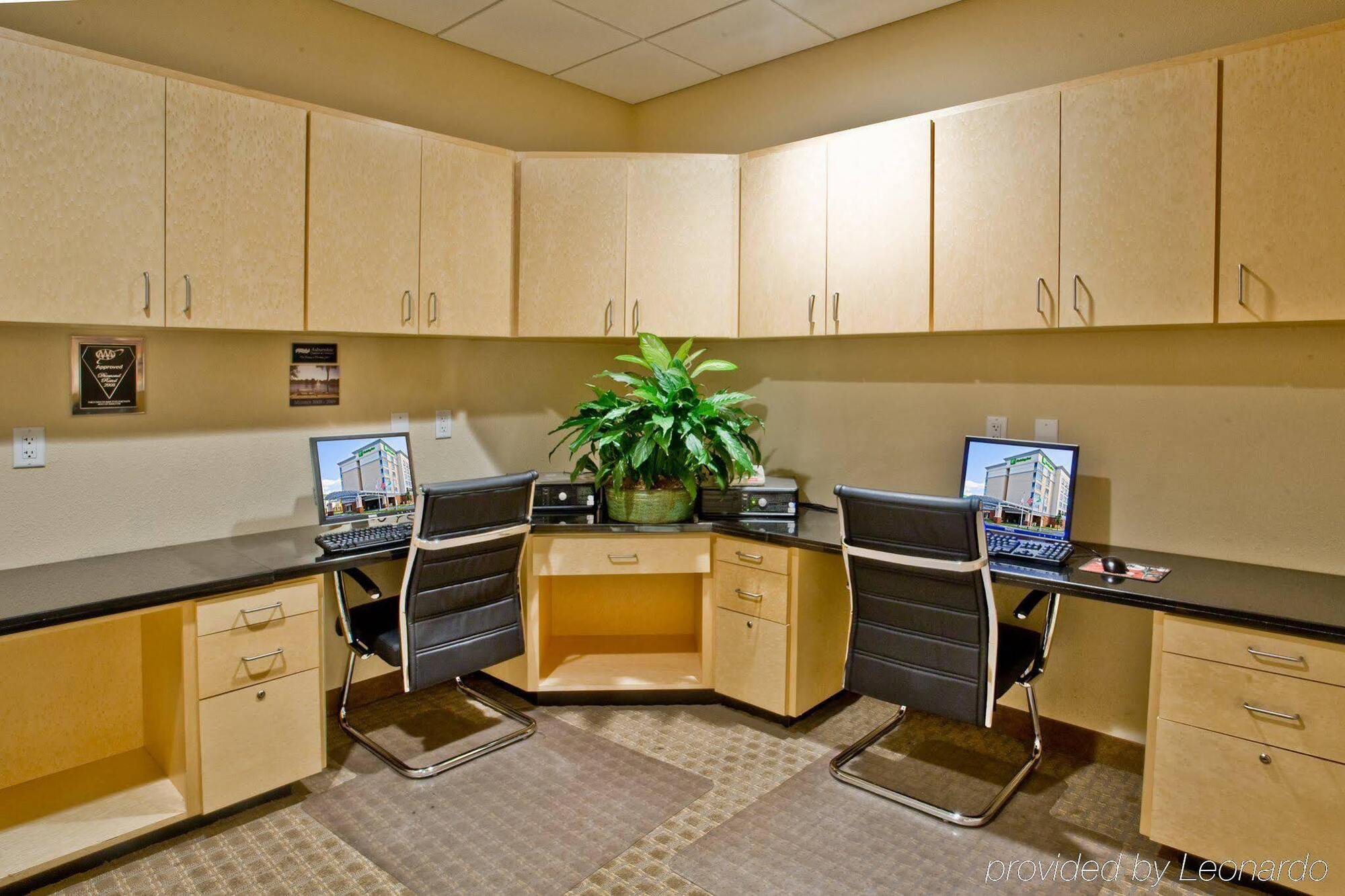 Holiday Inn Winter Haven, an IHG Hotel Buitenkant foto